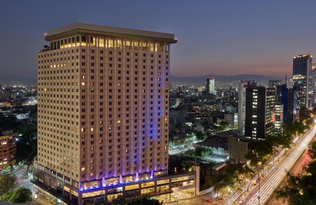 Fiesta Americana Reforma Мехіко Екстер'єр фото The hotel at night