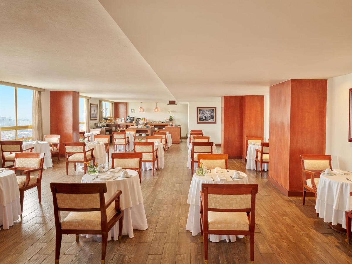 Fiesta Americana Reforma Мехіко Екстер'єр фото The Club Lounge at the Sheraton Vistula