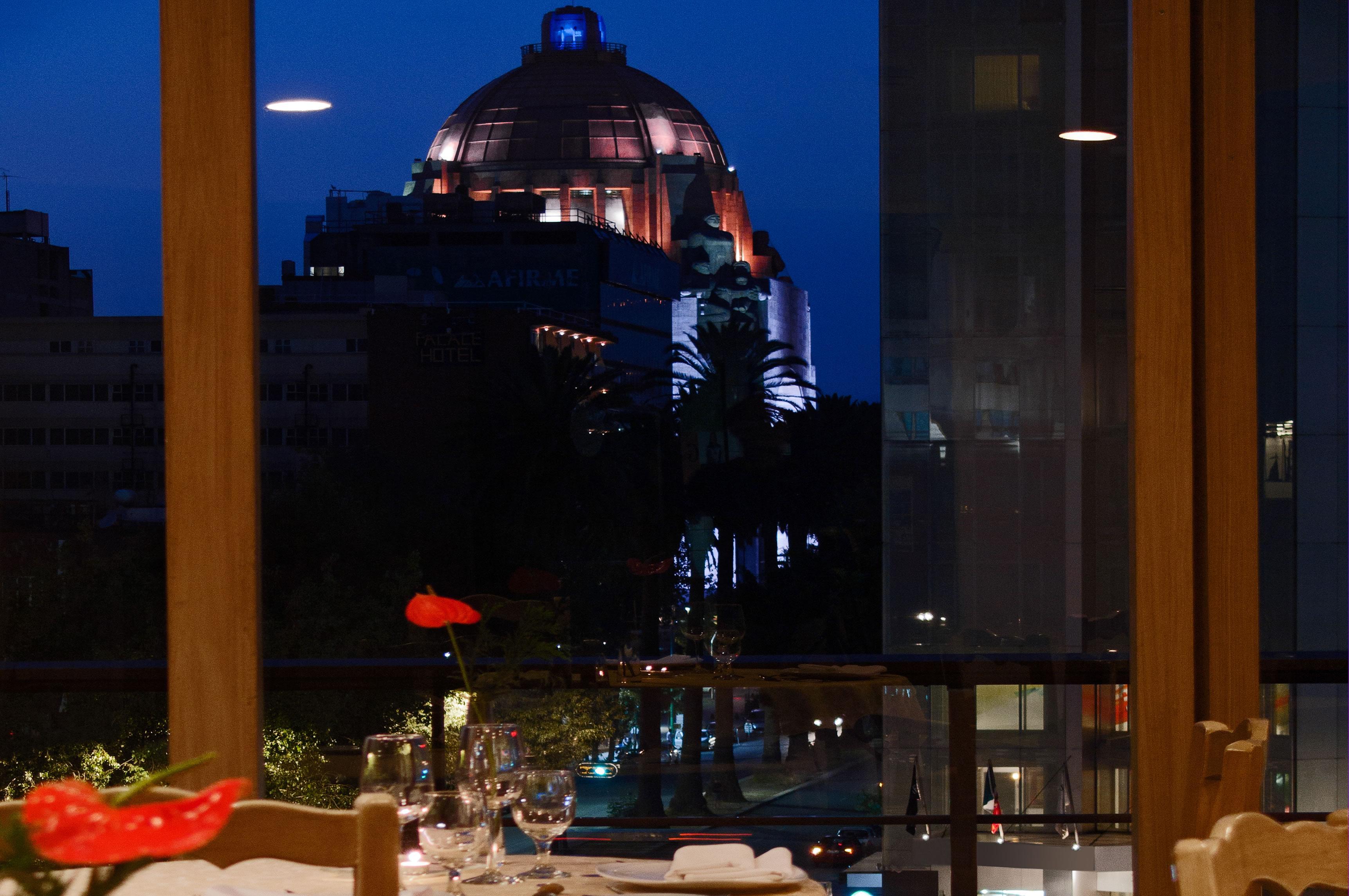 Fiesta Americana Reforma Мехіко Екстер'єр фото View from the restaurant