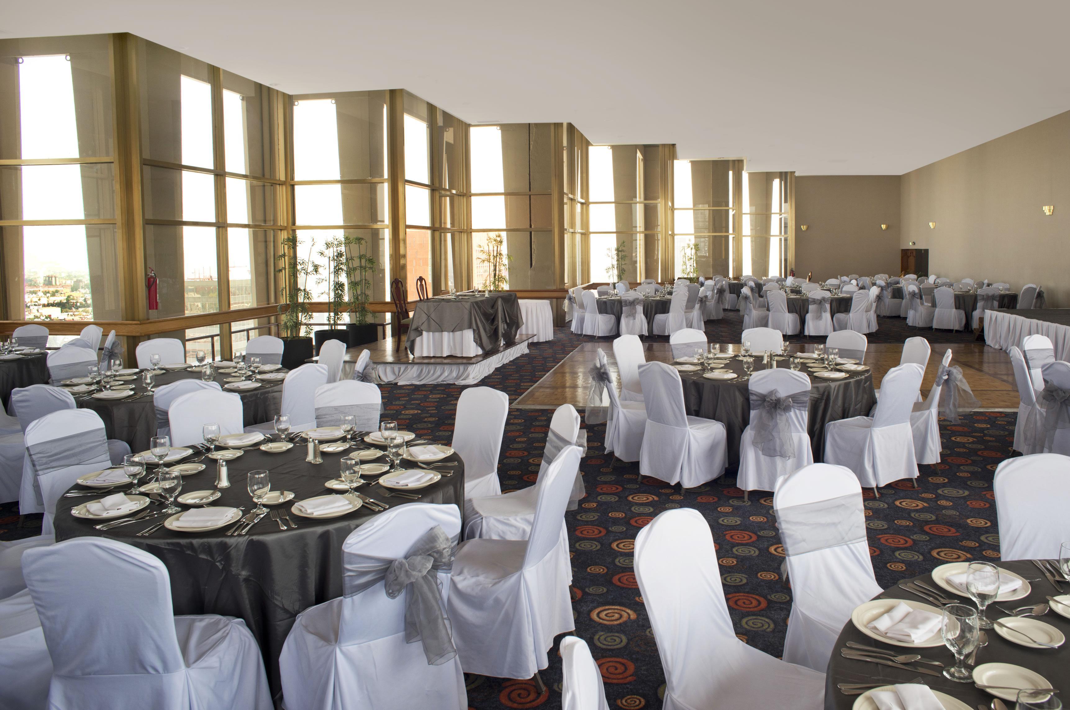 Fiesta Americana Reforma Мехіко Екстер'єр фото The ballroom at the Sheraton Centre